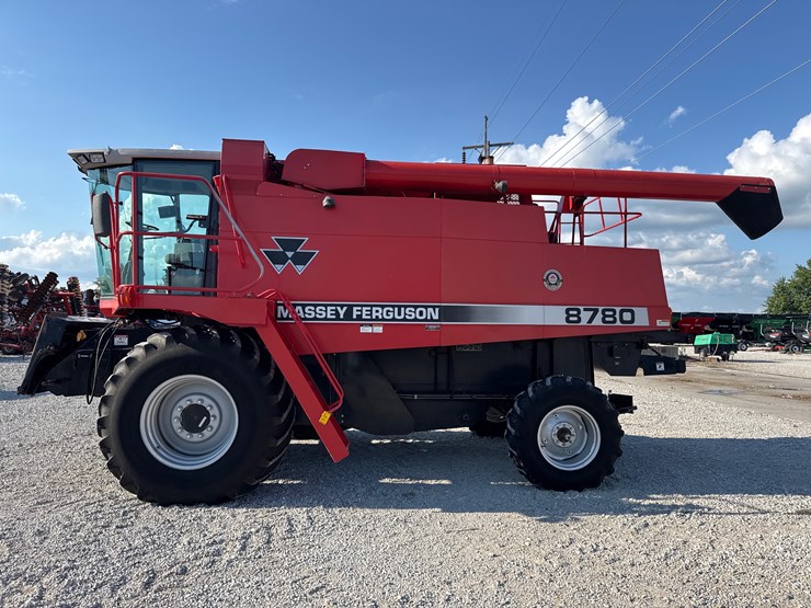 massey-ferguson-8780-image-2