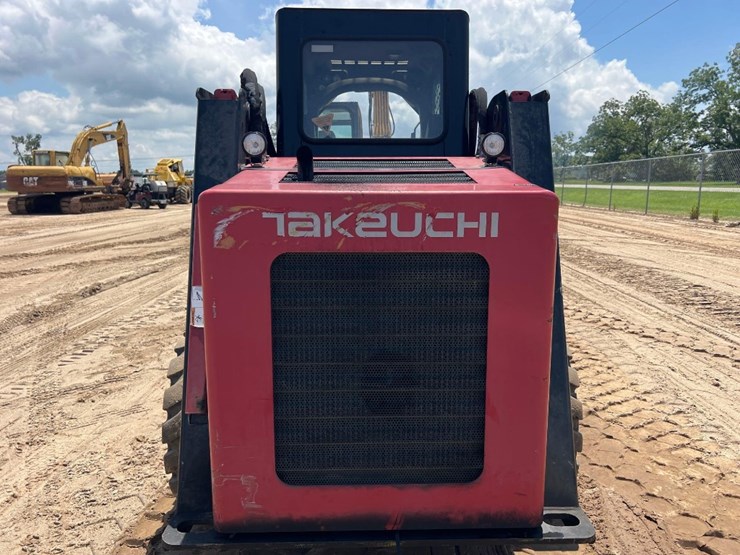 2014-takeuchi-ts70r-image-3