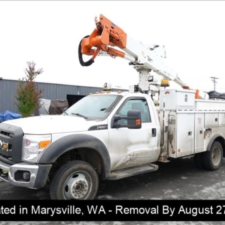 2011 FORD F550