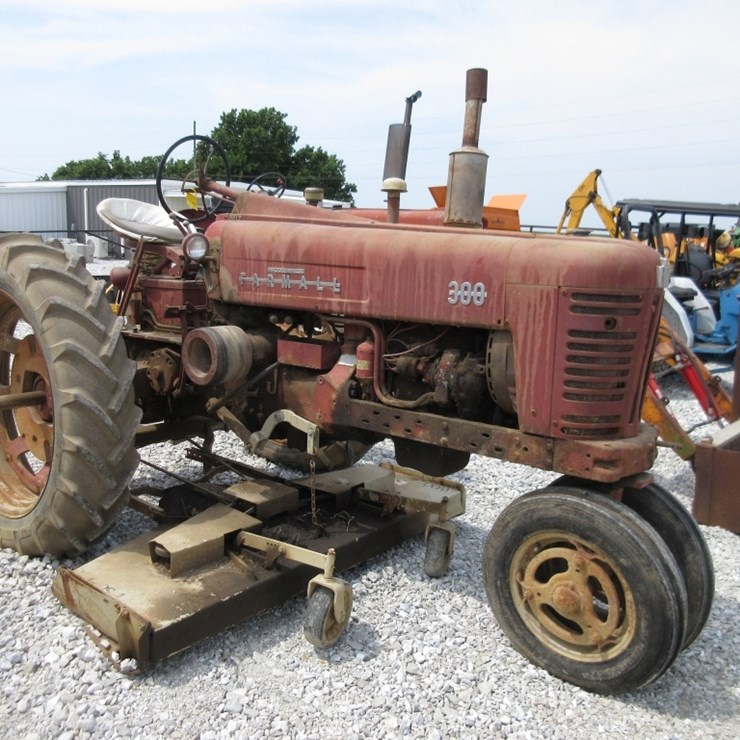 INTERNATIONAL 300