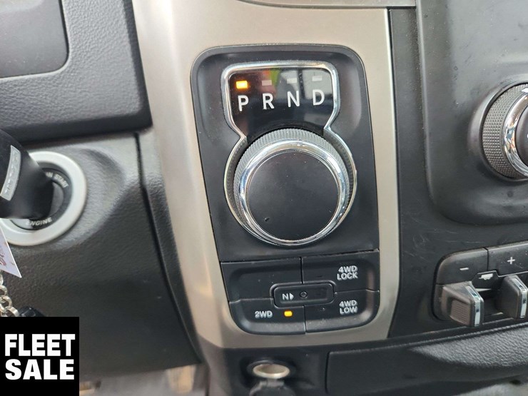 2015-ram-1500-slt-image-11