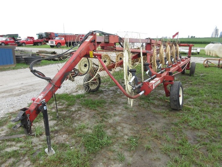 h-&-s-high-capacity-hayrake-image-1