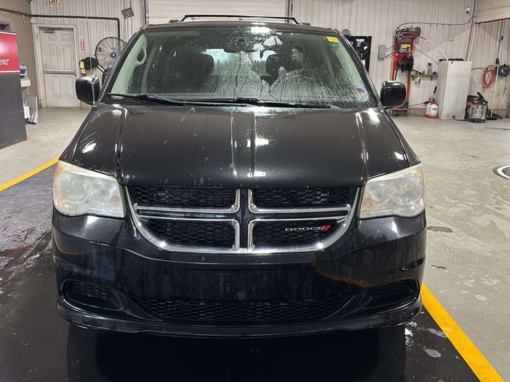 2012-dodge-grand-caravan-image-8