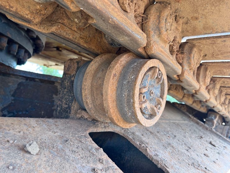 2016-caterpillar-336fl-image-10