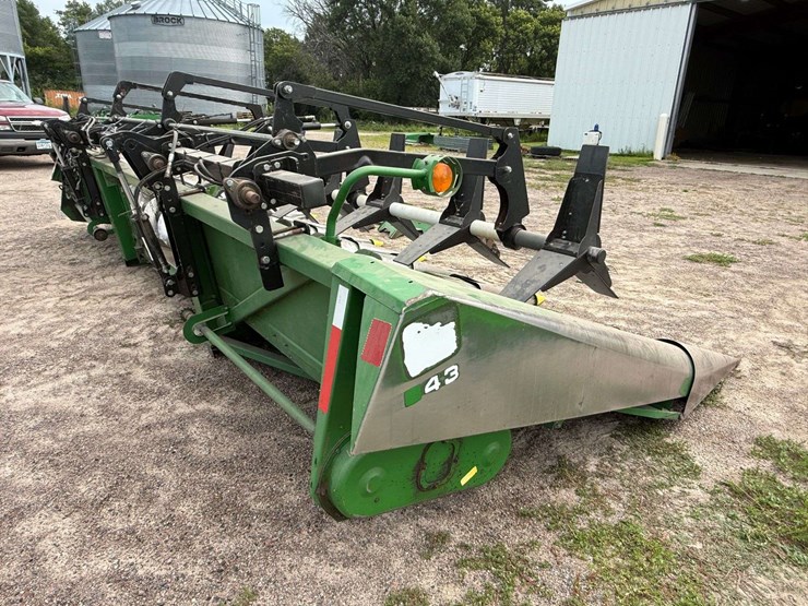 john-deere-843-image-7