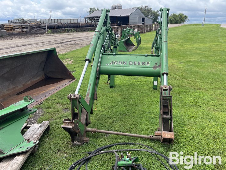 john-deere-740-image-2