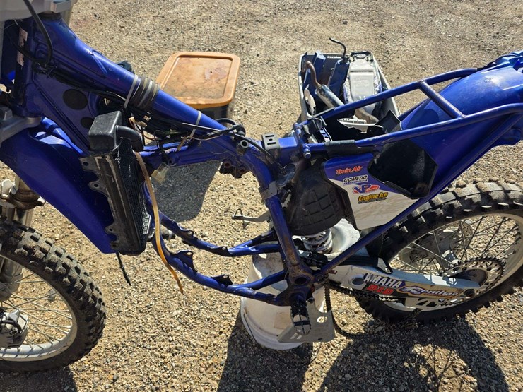 ’98-yamaha-yz125-dirt-bike,-project-bike,-should-be-complete-per-seller,-call-for-details-image-5