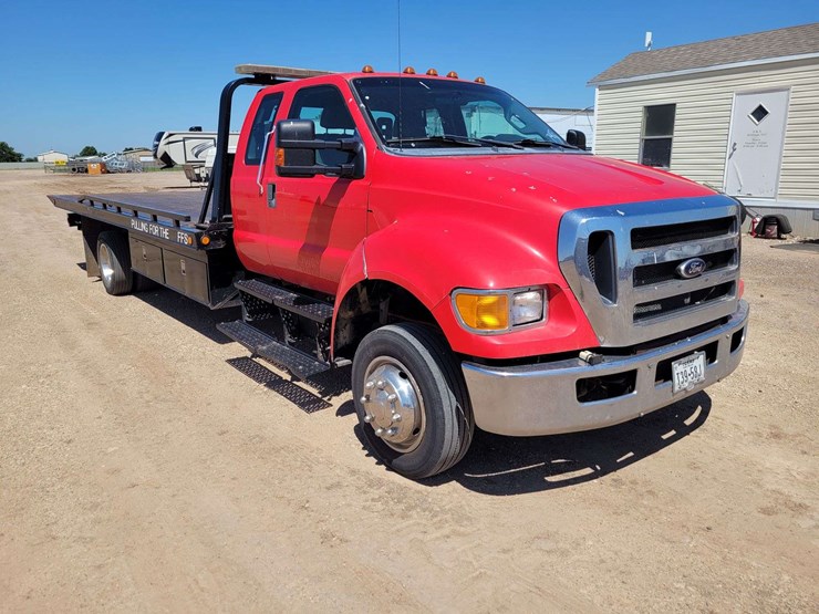 2013-ford-f650-image-2
