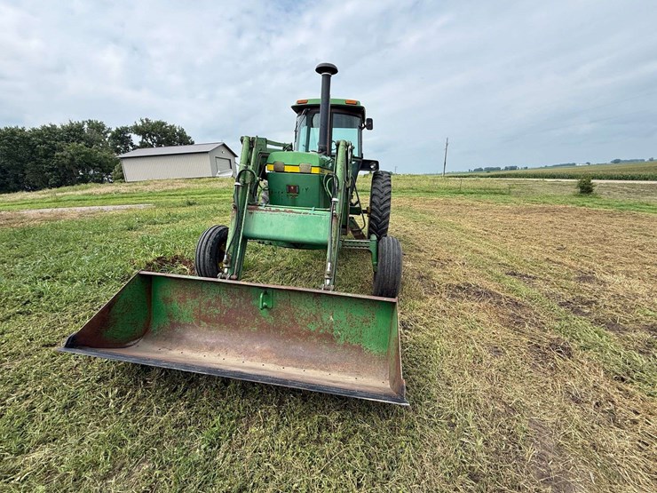 1977-john-deere-4430-image-13