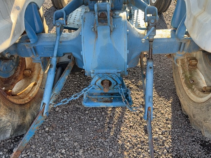 ford-3000-image-17