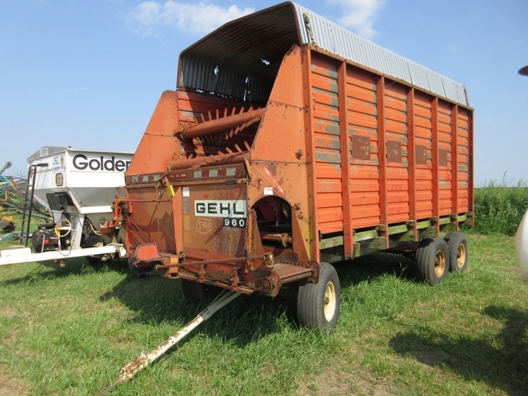 gehl-960-image-1