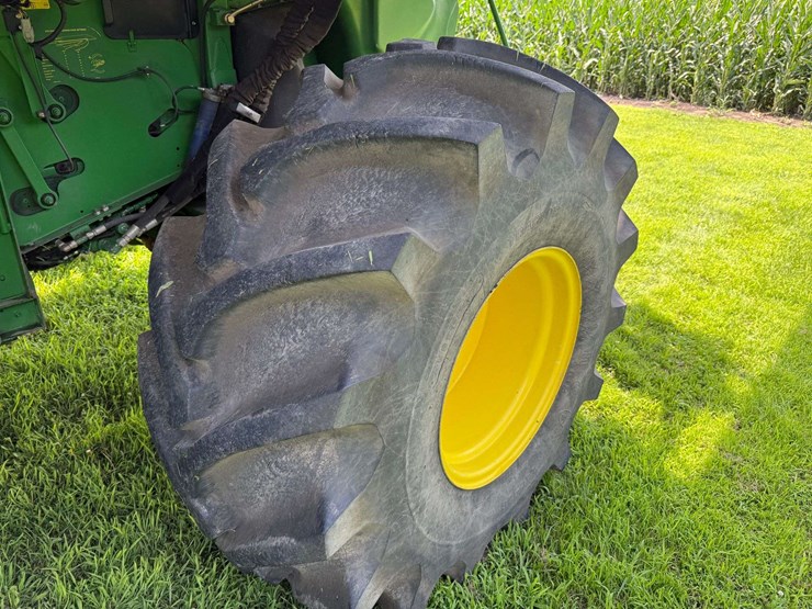 2007-john-deere-9770-sts-image-29