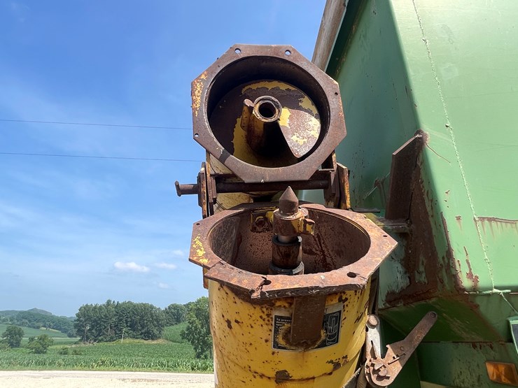 john-deere-1210a-image-23