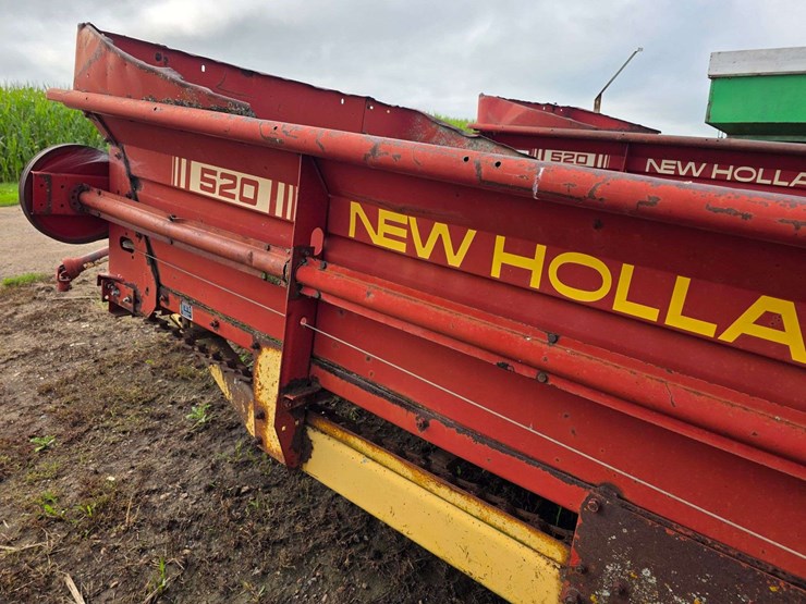 new-holland-520-image-19