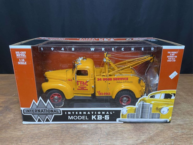 1/16-ih-kb-5-wrecker-nib-dcp-image-1