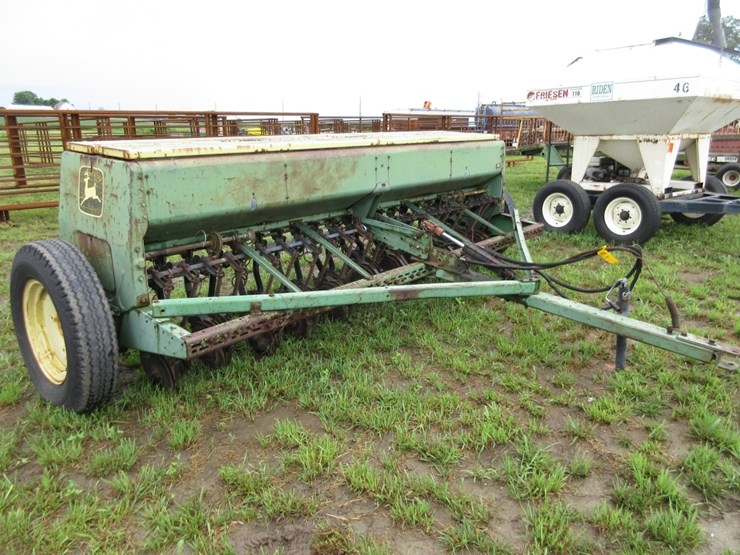 john-deere-12-image-4