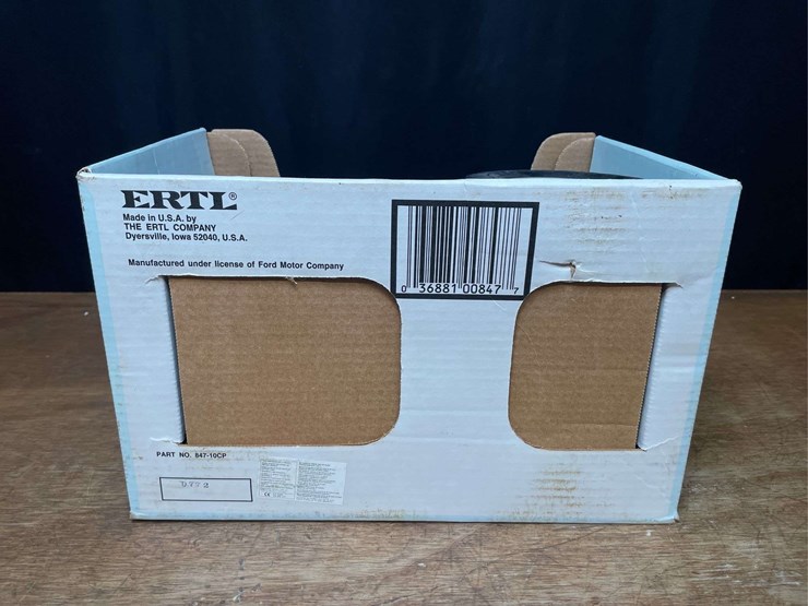 1/12-ford-tw-5-nib-ertl-image-9
