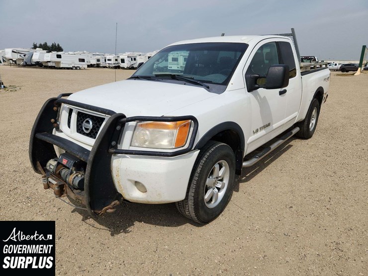 2008-nissan-titan-image-1