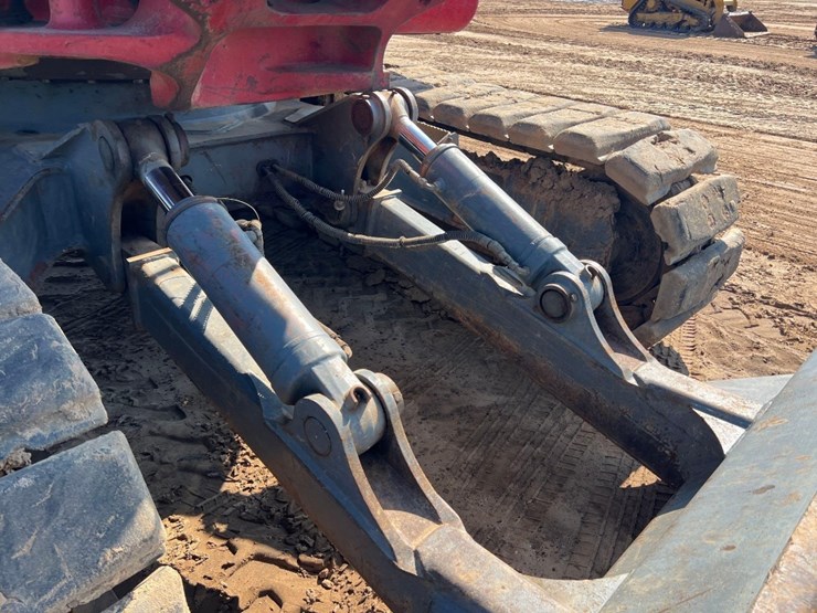 takeuchi-tb2150-image-26