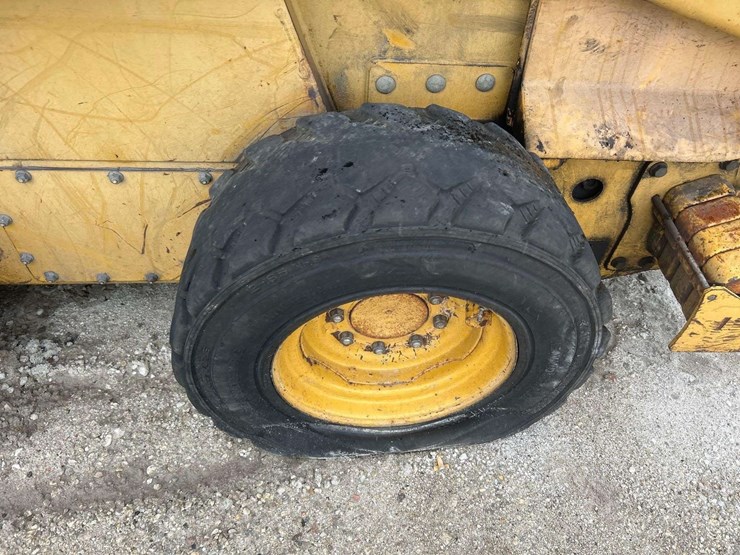 john-deere-270-image-8
