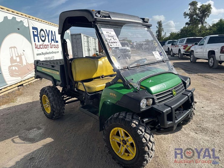 2017-john-deere-gator-image-2