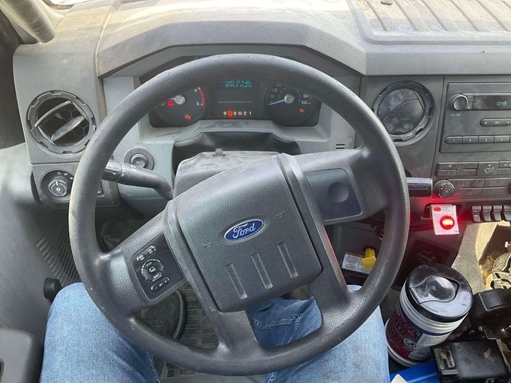 2017-ford-f650-image-9