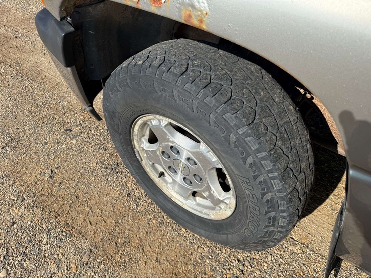2000-chevrolet-1500-image-5