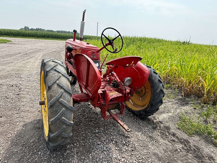massey-ferguson-22-image-11