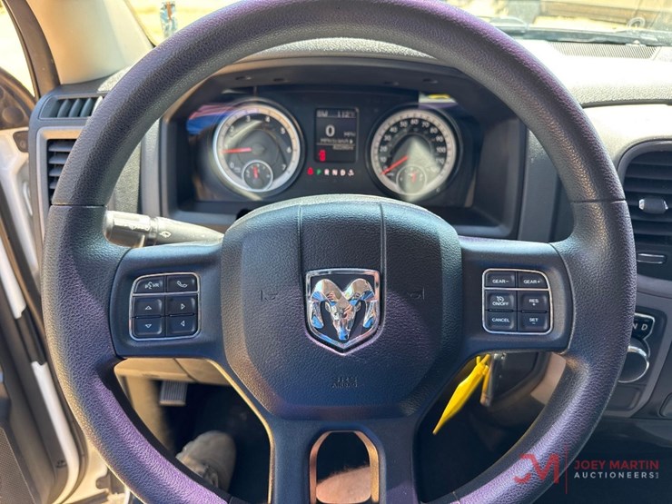 2019-dodge-ram-1500-image-28