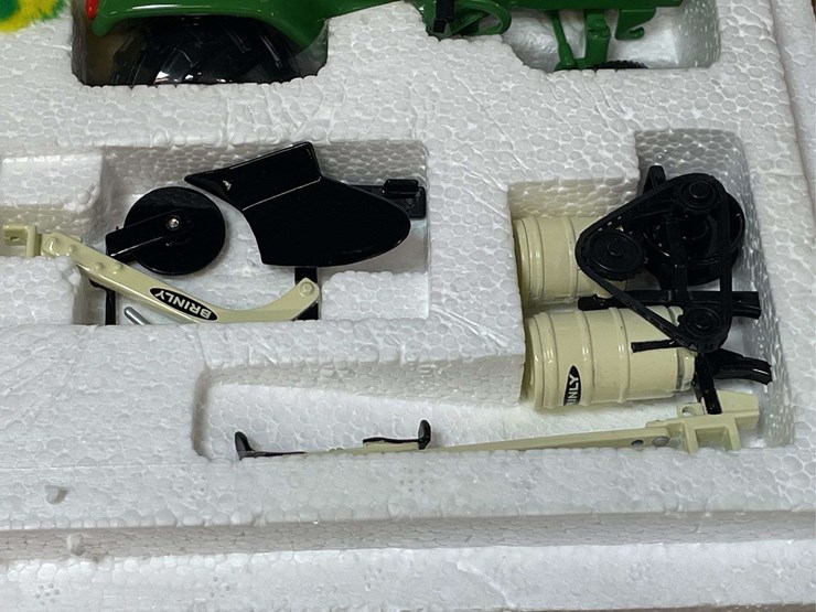 1/16-john-deere-140-l&g-set-precision-nib-ertl-image-6