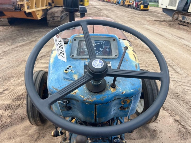 ford-3000-image-22