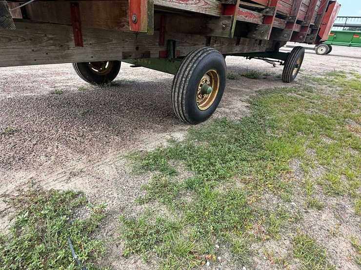 john-deere-1065-image-10