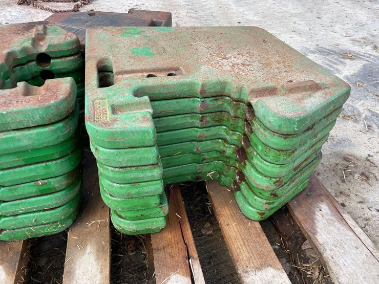 8-john-deere-suitcase-weights-image-1