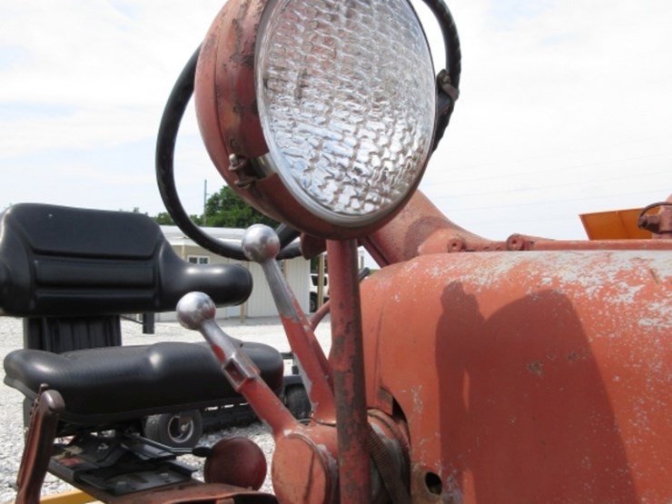 farmall-460-tractor-image-12