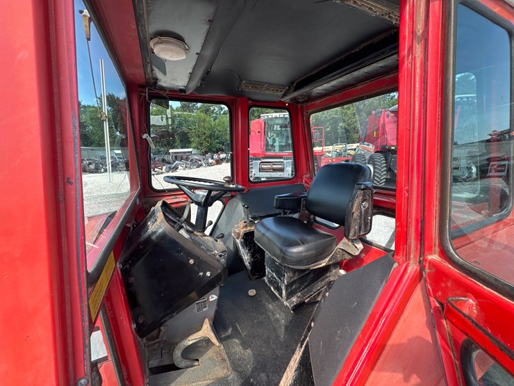 massey-ferguson-1085-image-19