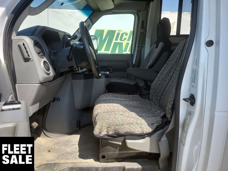 2011-ford-e450-image-18