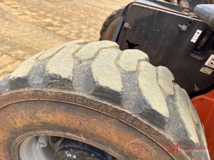 2018-jlg-g5-18a-image-9
