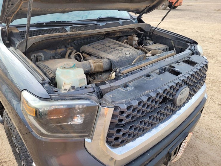 2019-toyota-tundra-sr5-image-15