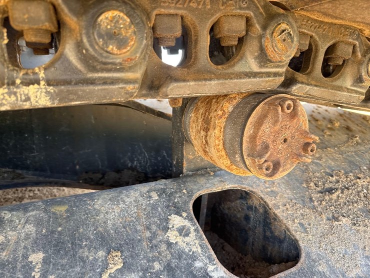 2019-caterpillar-326fl-image-15