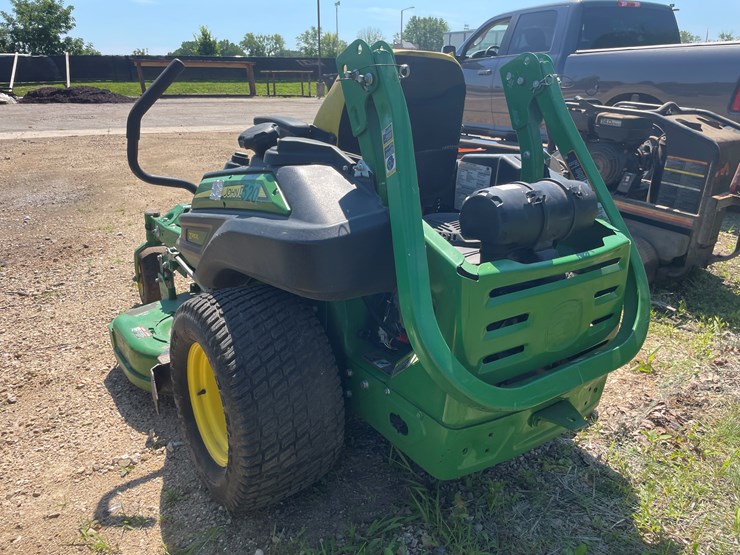 2022-john-deere-la-image-5