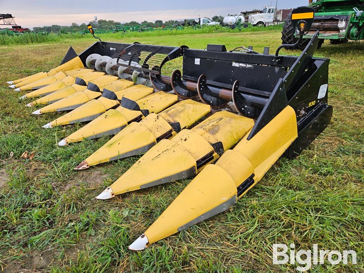 clarke-machine-930-9r30-corn-header-image-1