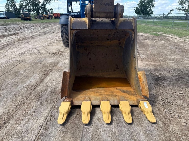 2019-caterpillar-326fl-image-25