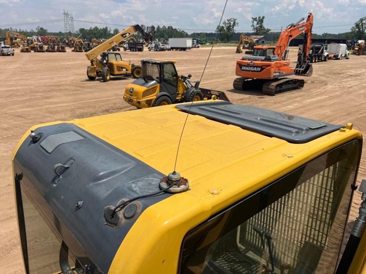 2019-komatsu-pc290-lc-11-image-19
