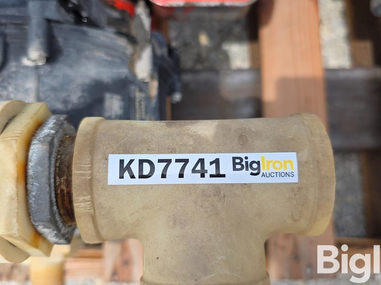 homelite-gas-powered-pump-image-16