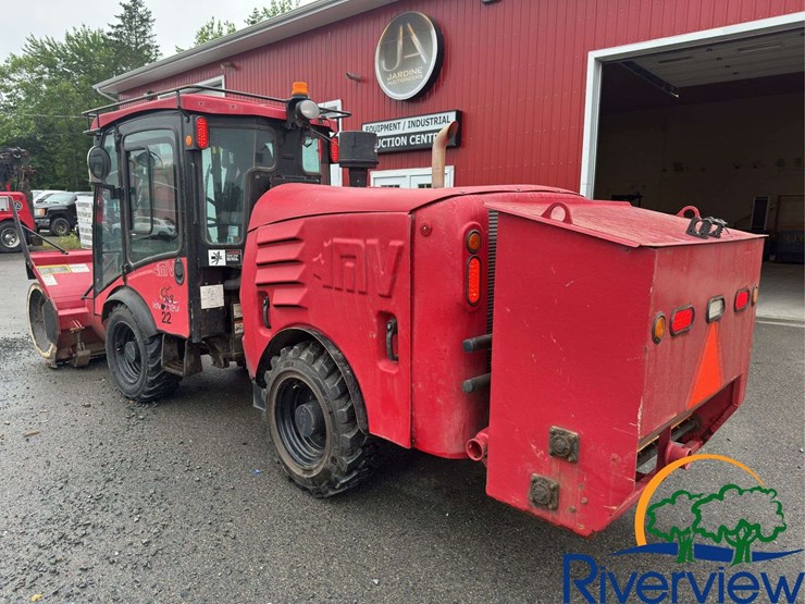 maclean-engineering-mv-sidewalk-blower-with-drop-spreader-and-snowblower-image-4