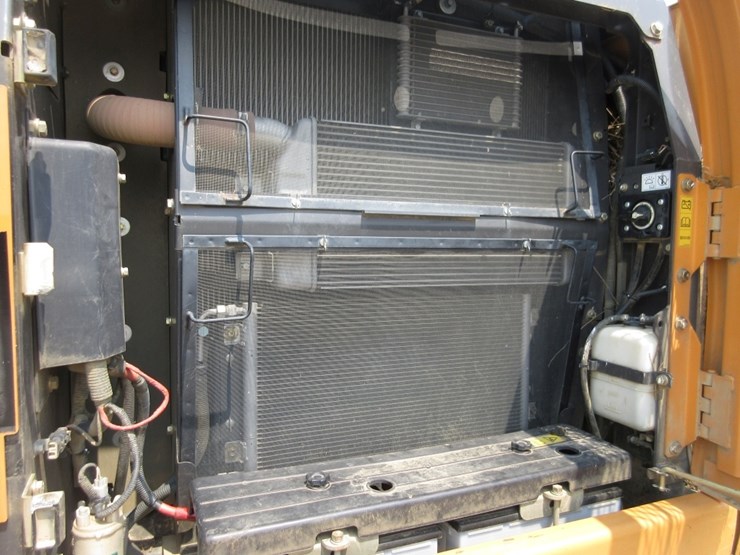 case-cx210d-image-12