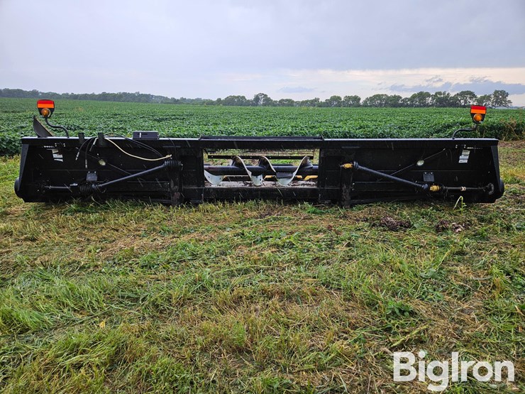 clarke-machine-930-9r30-corn-header-image-6