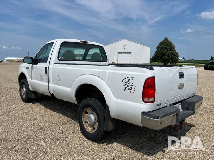 2005-ford-f250-xl-image-14