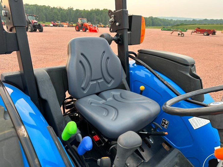 2005-new-holland-tn75a-image-29