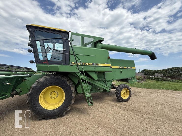1981-john-deere-7720-image-5
